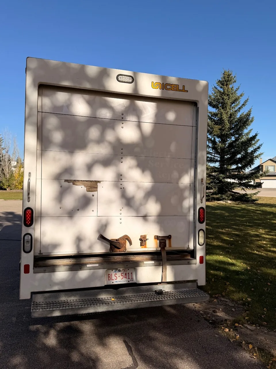 GMC Savana Cube Van 2014 photo 5