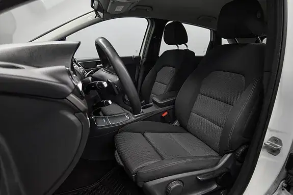 Mercedes-Benz B200 2016 photo 5