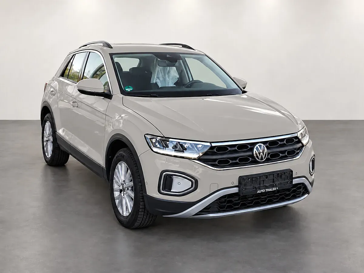 Volkswagen T-Roc 2023 photo 2