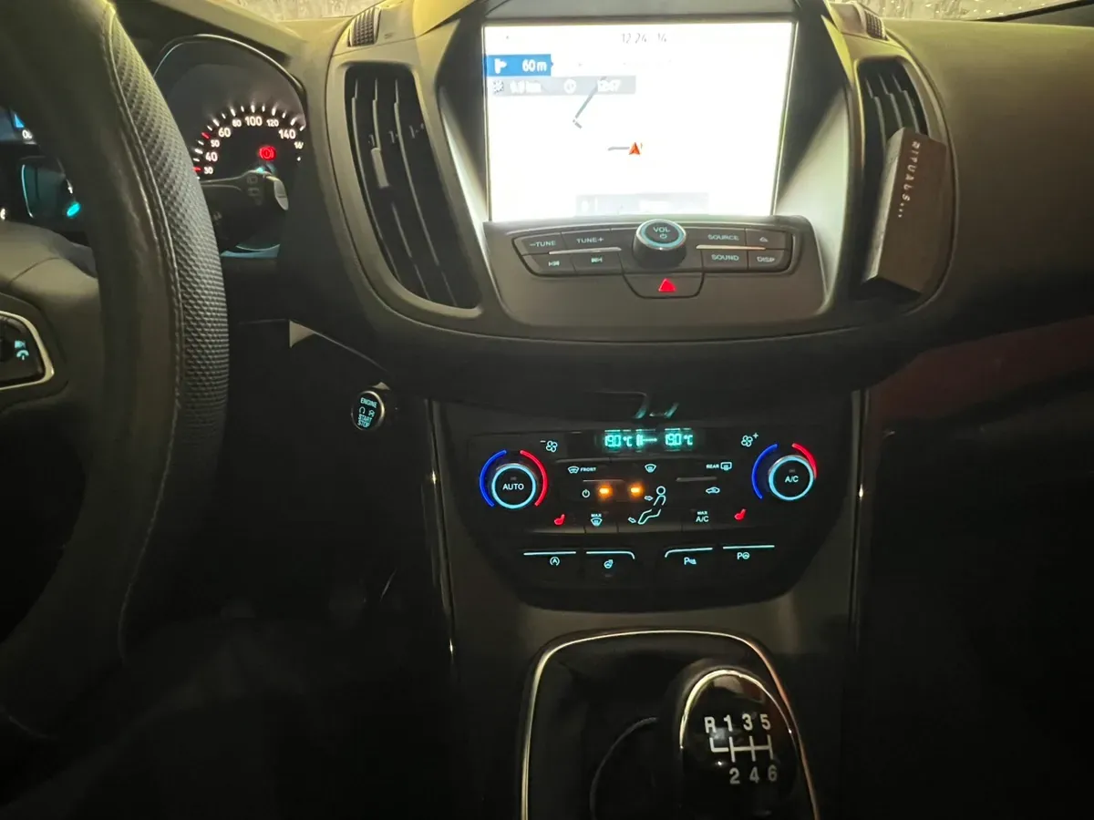 Ford Kuga 2019 photo 2