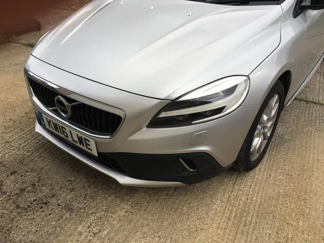 Volvo V40 2016 photo 2