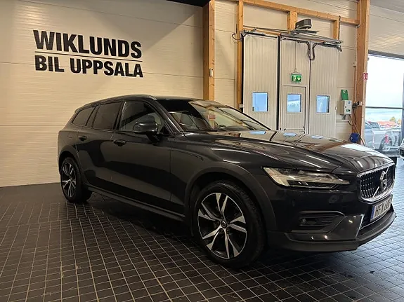 Volvo V60 Cross Country 2019 photo 2