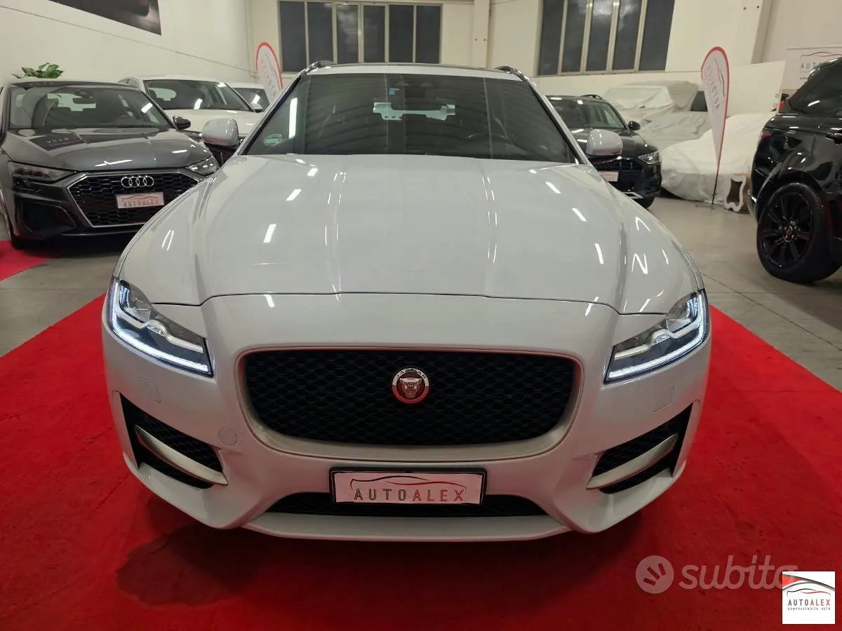 Jaguar Xf 2018 photo 2