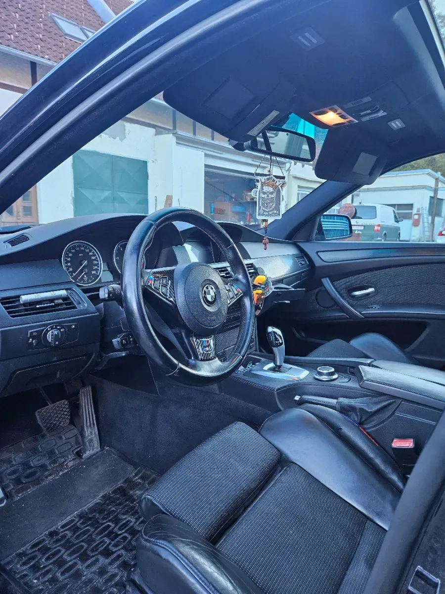 BMW 5 Series 2008 photo 3