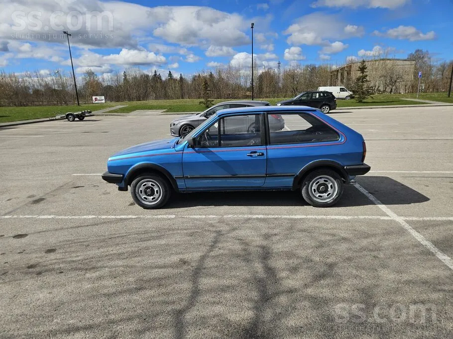 Volkswagen Polo 1983 photo 4
