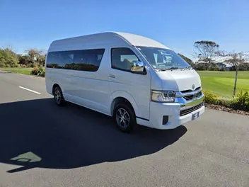 Toyota Hiace 2026 photo 2