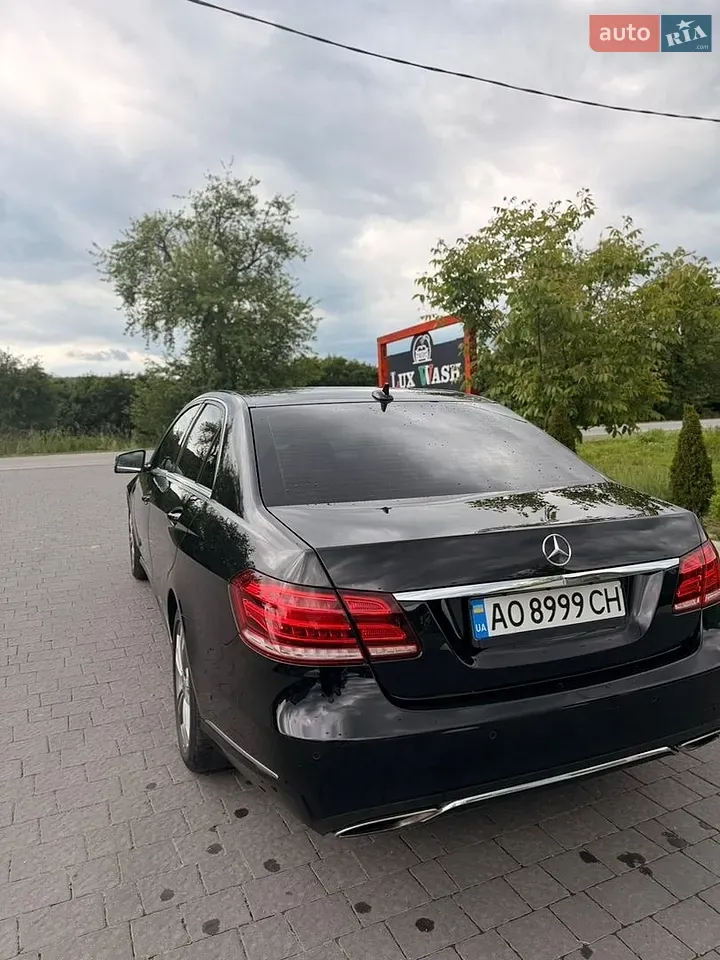 Mercedes-Benz E-Class 2013 photo 4