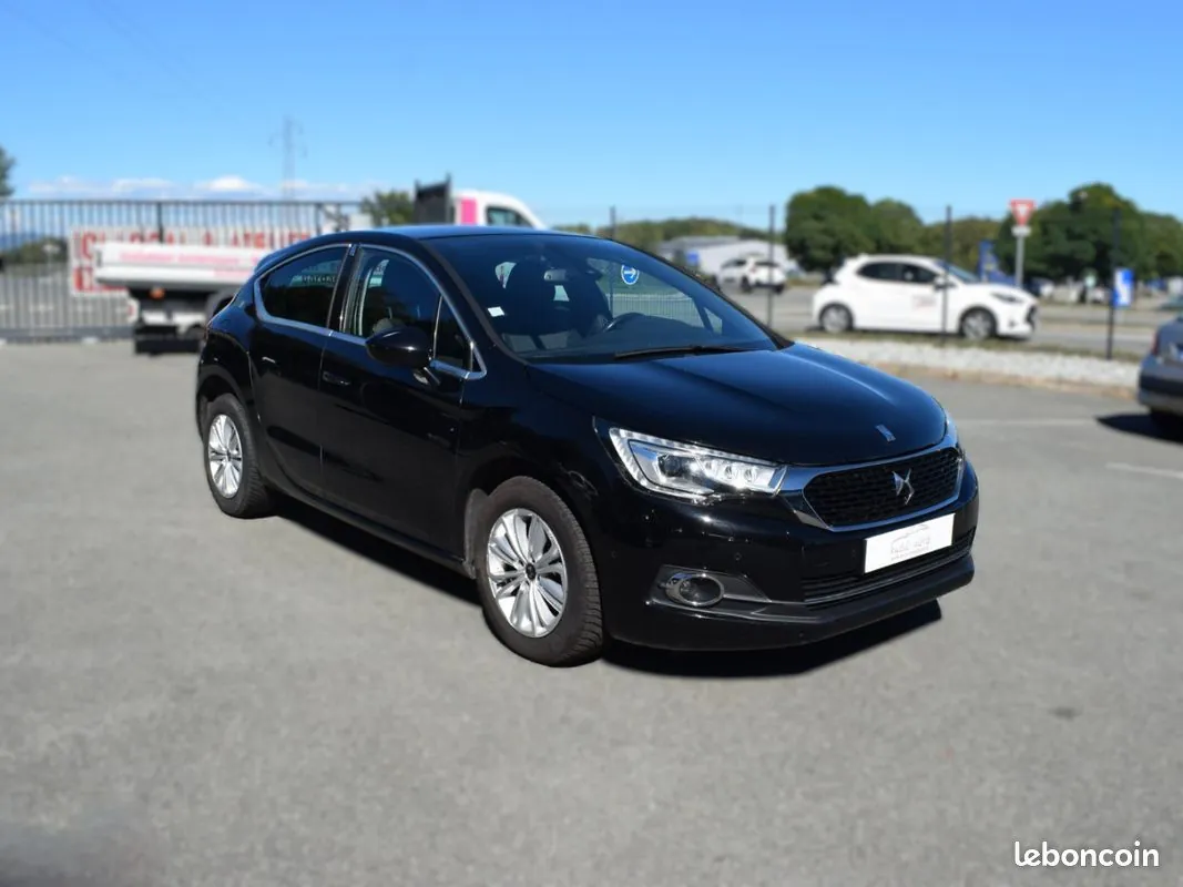 DS Automobiles Ds 4 2017 photo 2