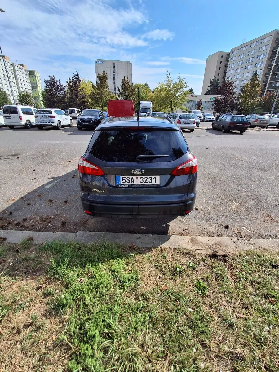 Ford Focus 2011 photo 4