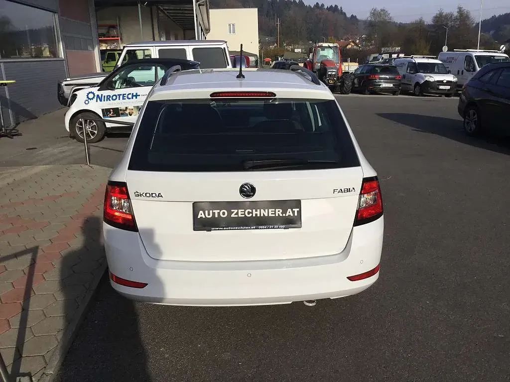 Skoda Fabia 2019 photo 3