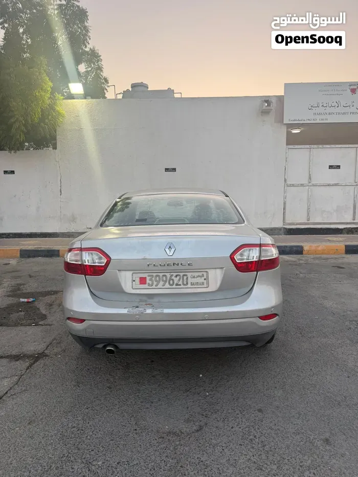 Renault Fluence 2012 photo 2