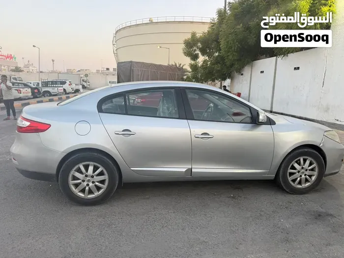 Renault Fluence 2012 photo 4