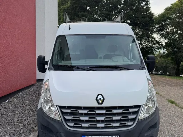 Renault Master 2011 photo 2
