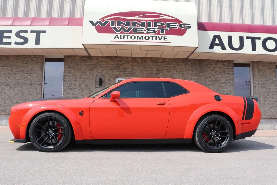 Dodge Challenger 2023 photo 2
