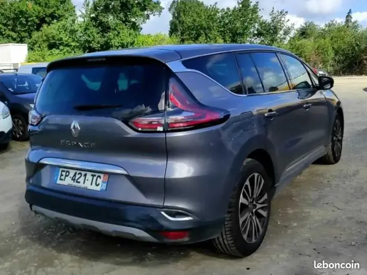 Renault Espace 2017 photo 2