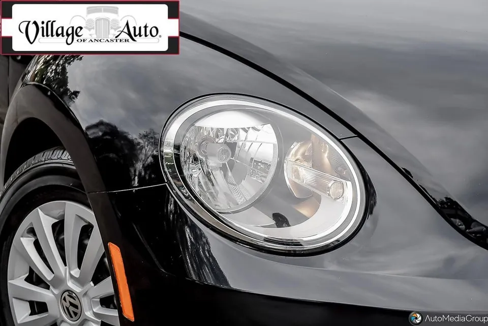 Volkswagen Beetle 2018 photo 2