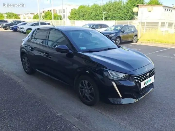 Peugeot 208 2022 photo 3