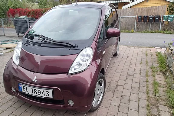 Mitsubishi I-Miev 2012 photo 4