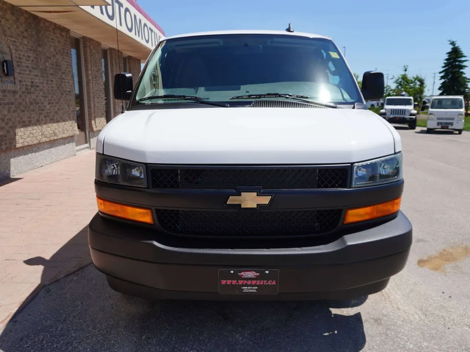 Chevrolet Express 2025 photo 3