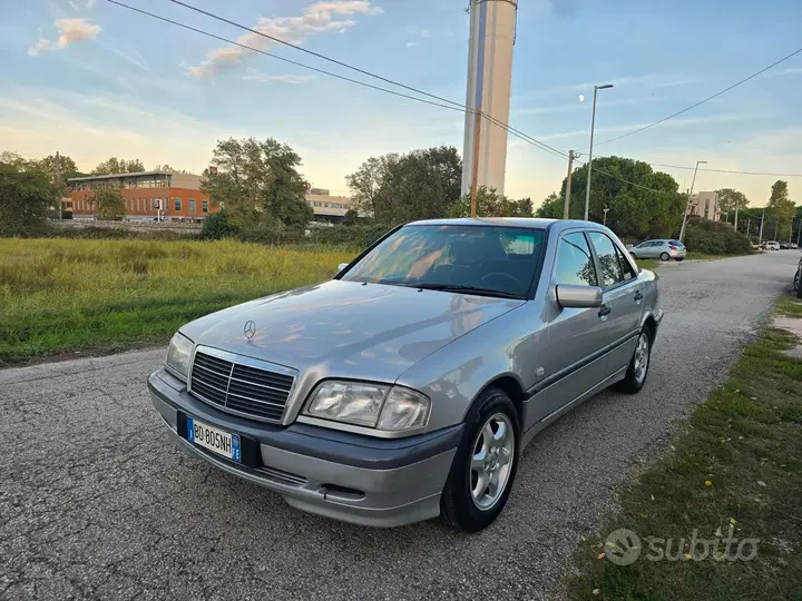 Mercedes-Benz C180 1998 photo 3