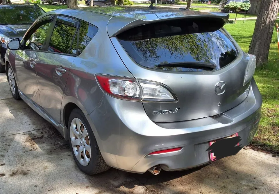 Mazda 3 2010 photo 3