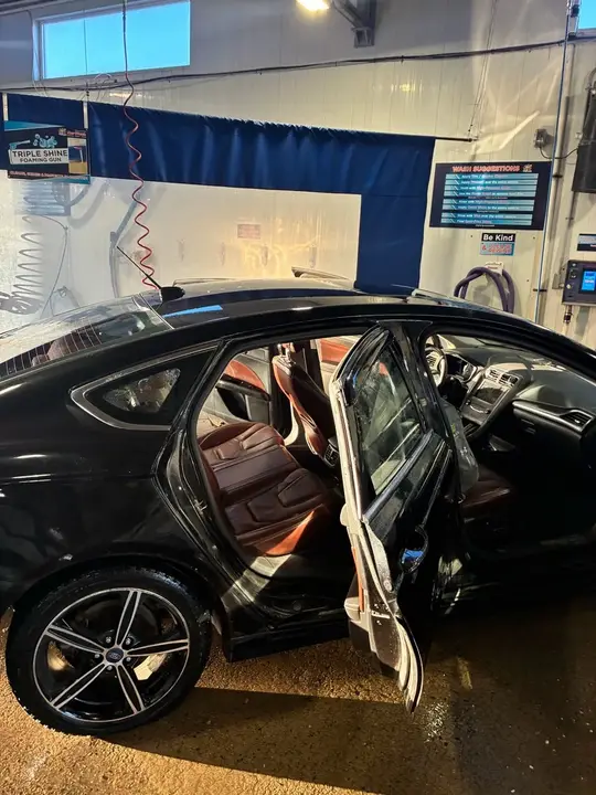 Ford Fusion 2015 photo 2