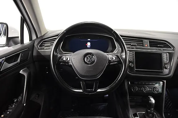 Volkswagen Tiguan 2017 photo 2