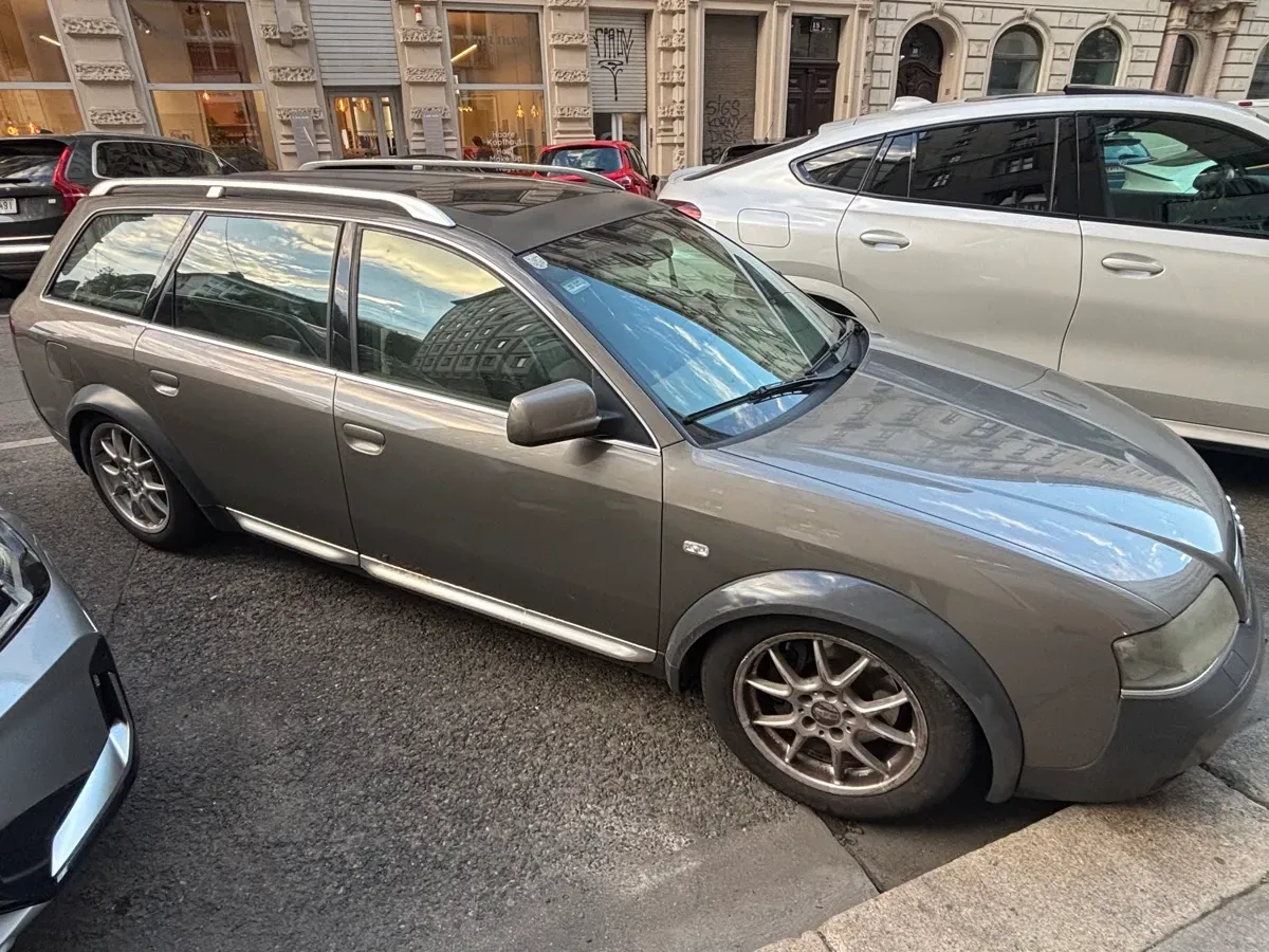 Audi A6 Allroad 2003 photo 2