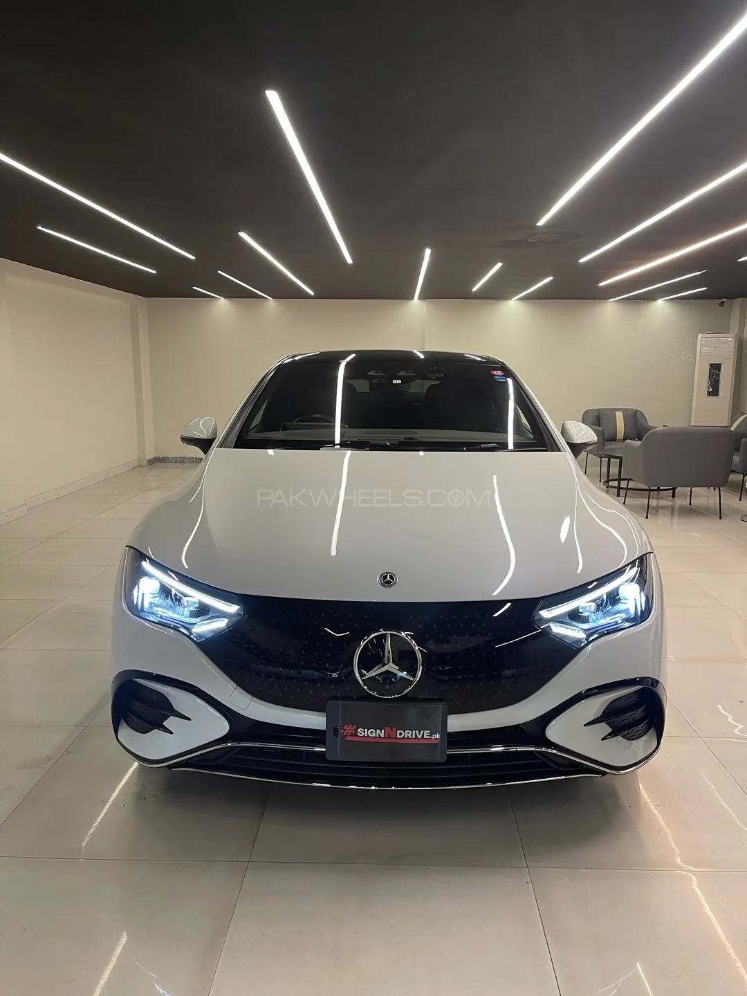Mercedes-Benz Eqe