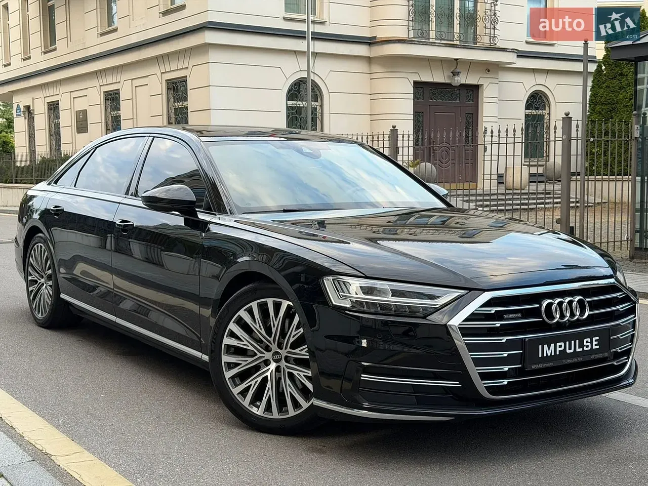 Audi A8 2021 photo 2