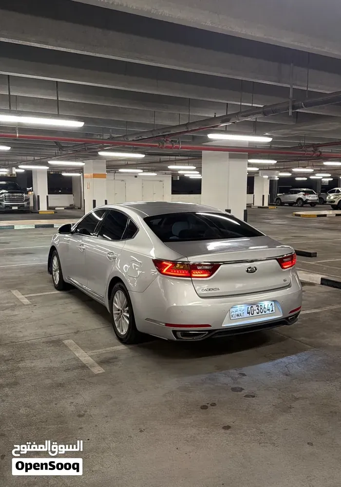 Kia Cadenza 2017 photo 3