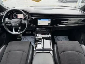 Audi Q7 2022 photo 2