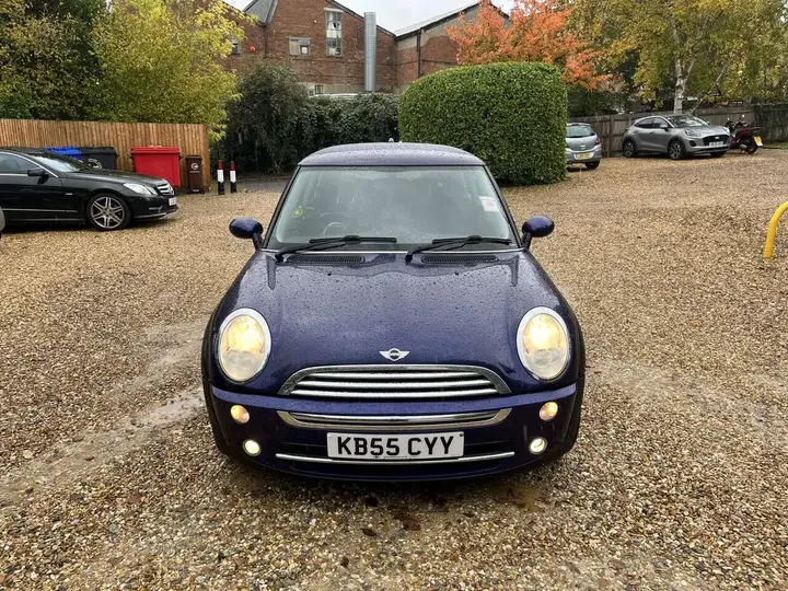 Mini One 2006 photo 2
