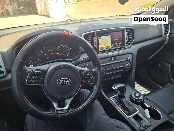 Kia Sportage 2018 photo 2