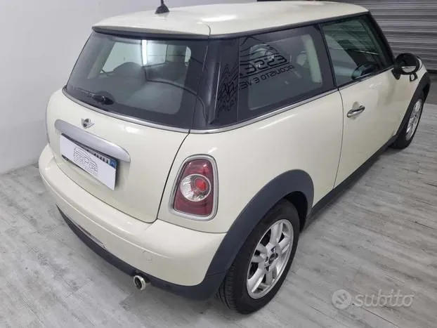 Mini One 2014 photo 3