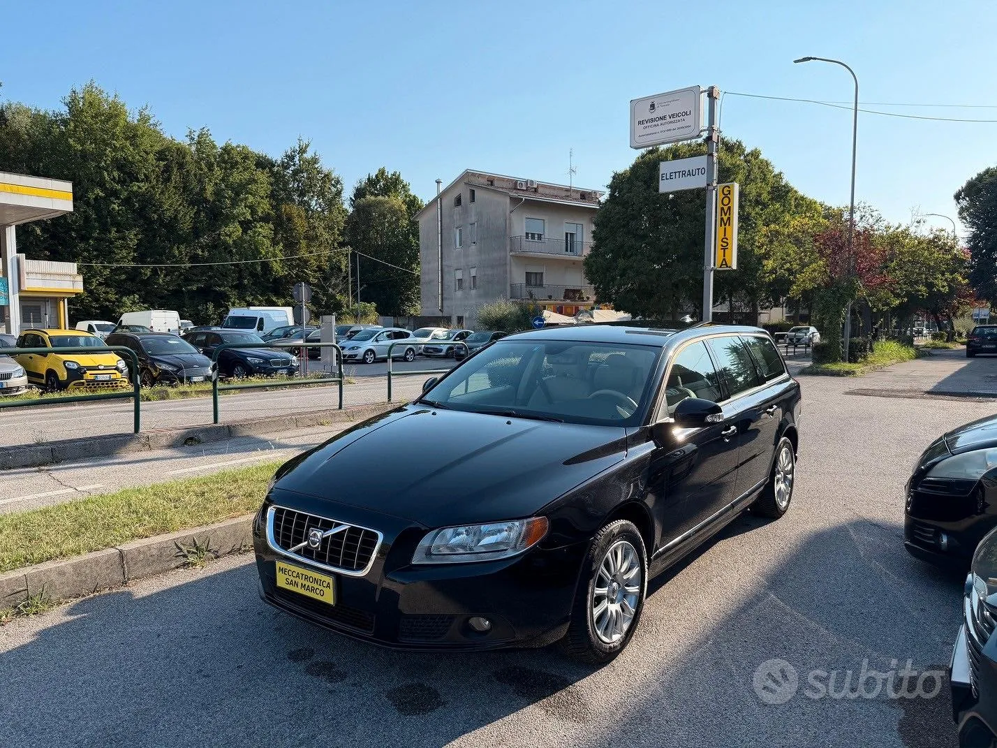 Volvo V70 2010 photo 3