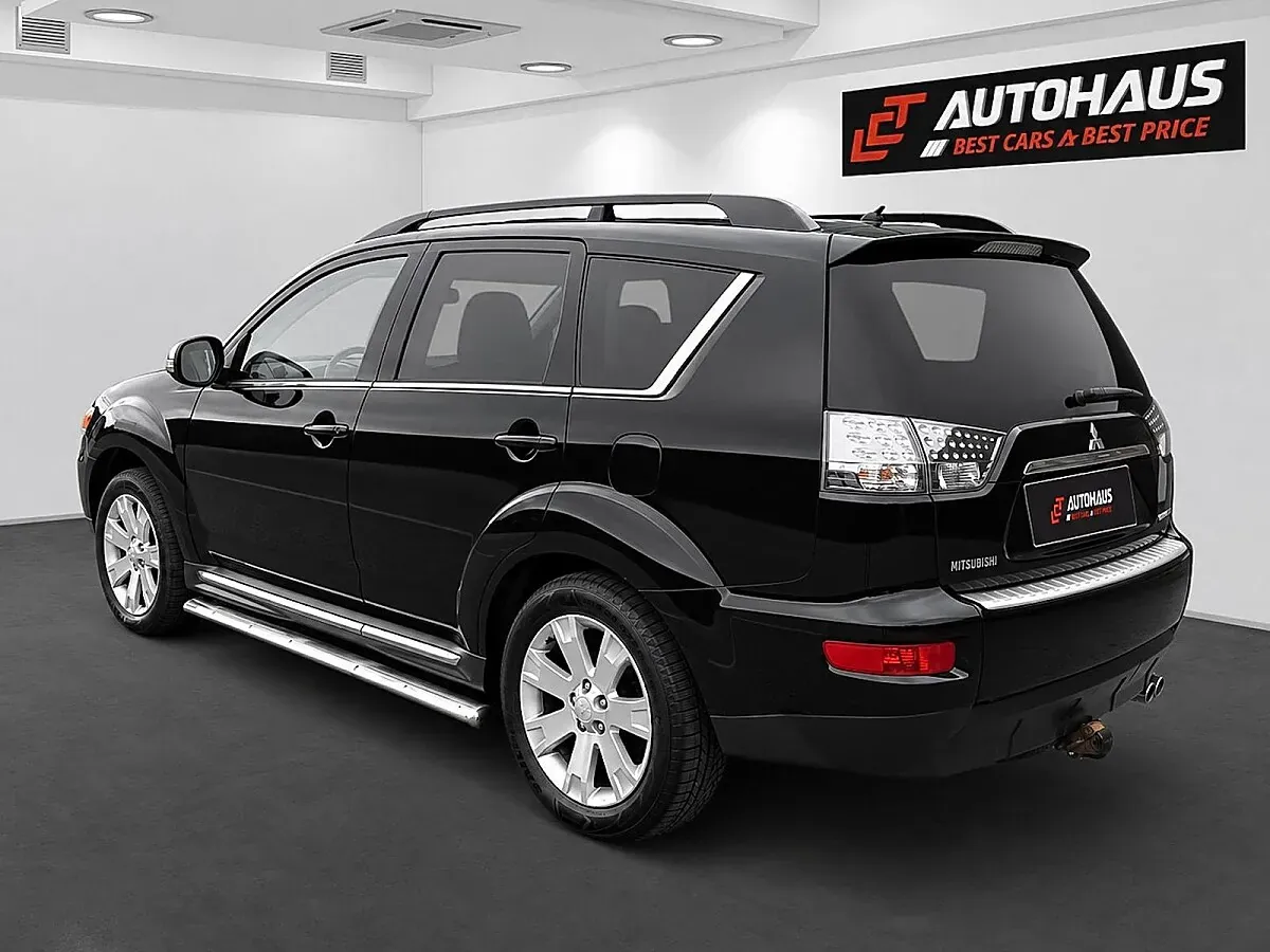 Mitsubishi Outlander 2011 photo 3