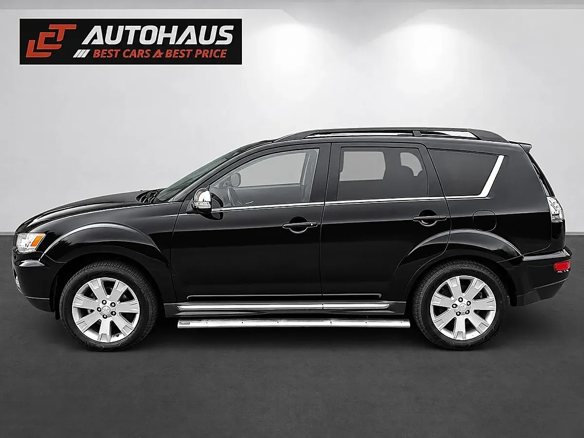 Mitsubishi Outlander 2011 photo 2