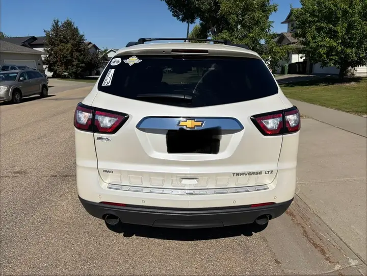 Chevrolet Traverse 2014 photo 3