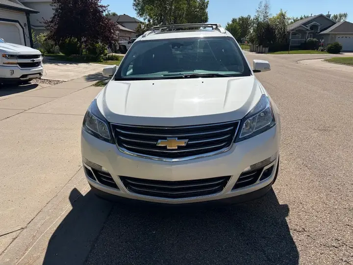 Chevrolet Traverse 2014 photo 2