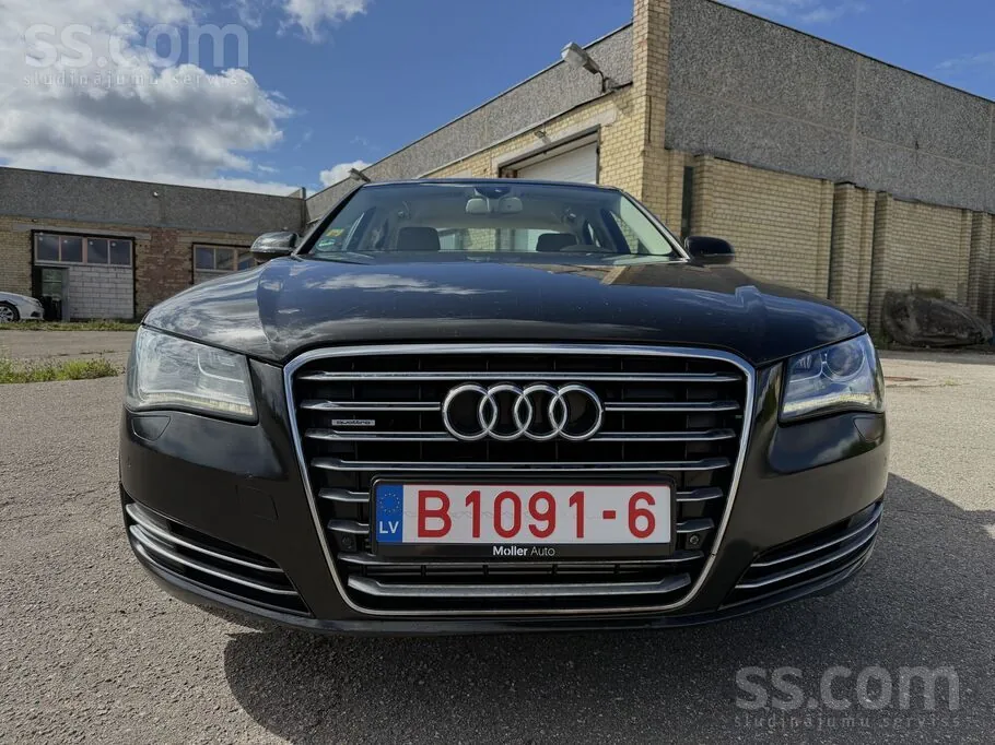 Audi A8 2012 photo 4