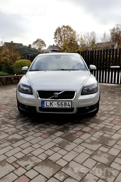 Volvo C30 2008 photo 2