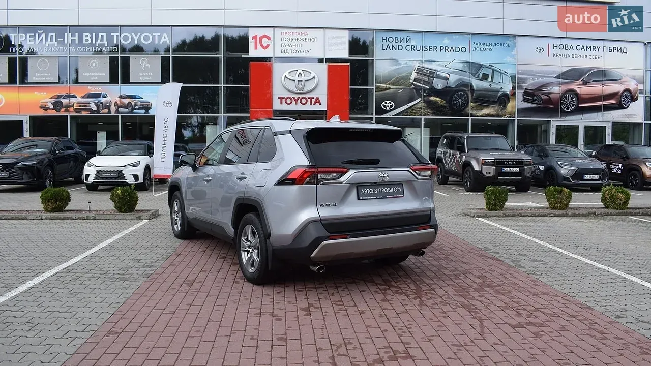 Toyota Rav4 2023 photo 2