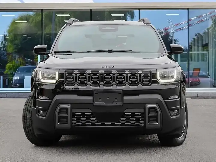 Jeep Cherokee 2026 photo 2