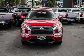 Mitsubishi Outlander 2022 photo 5