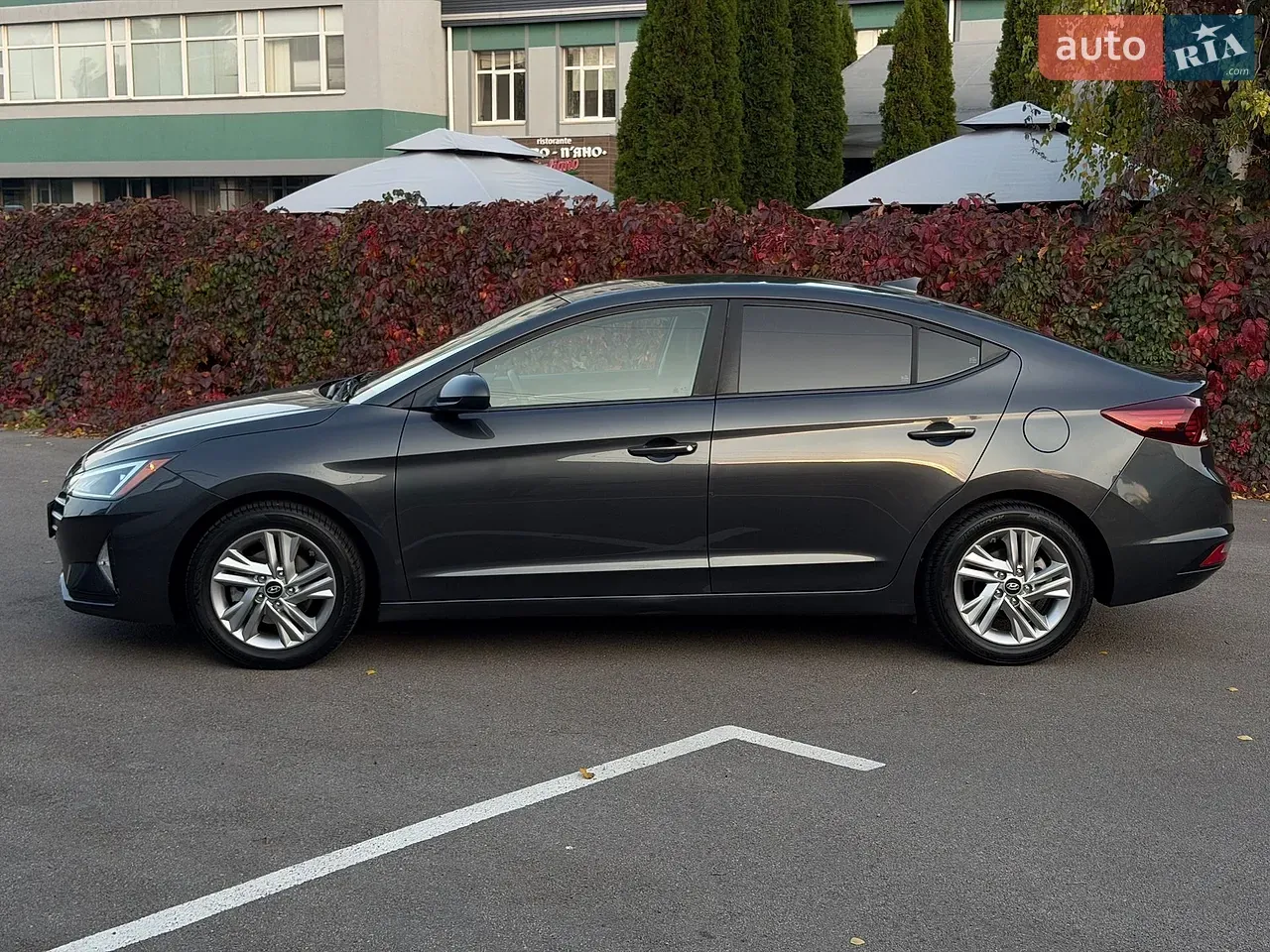 Hyundai Elantra 2019 photo 4