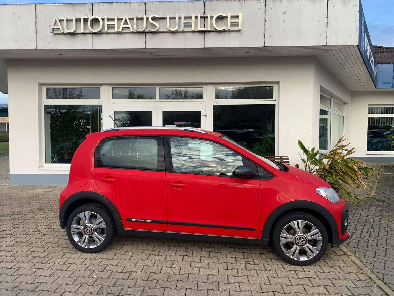 Volkswagen Up 2017 photo 5