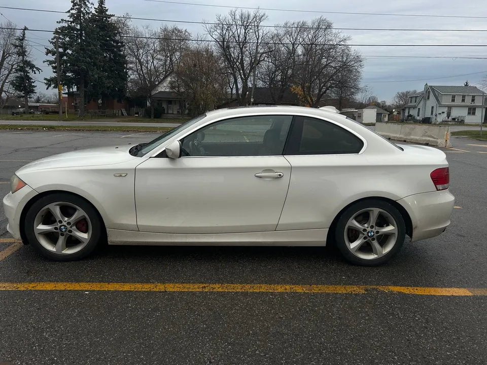BMW 128I 2010 photo 2