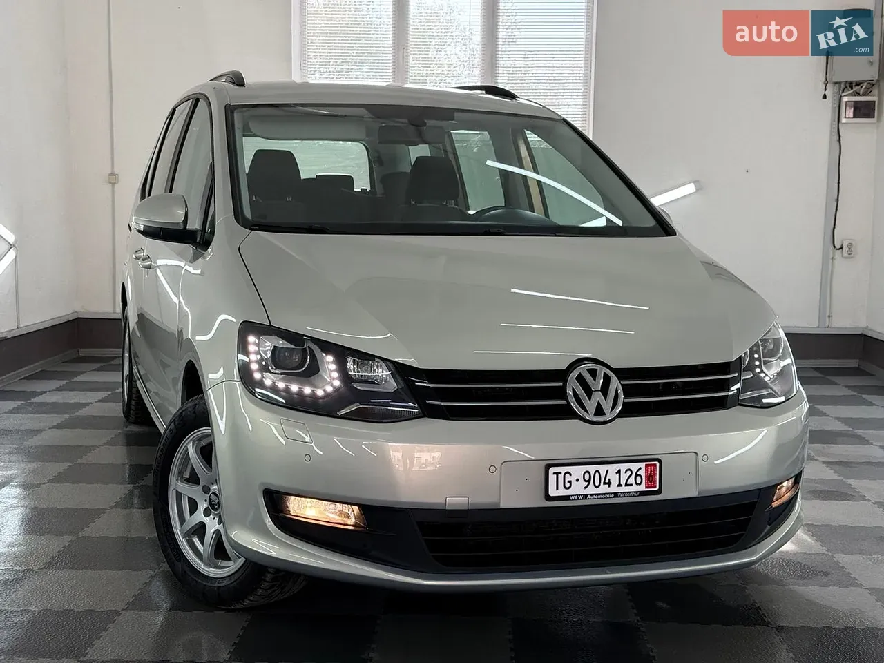 Volkswagen Sharan 2014 photo 2