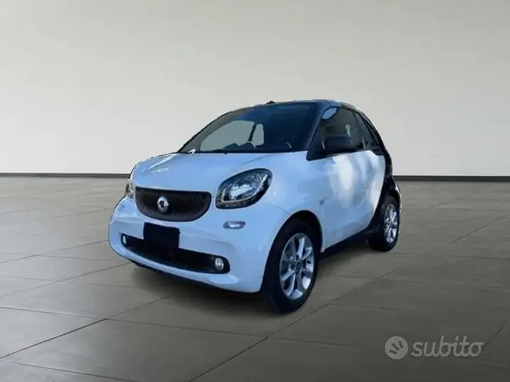 Smart Fortwo 2018 photo 2